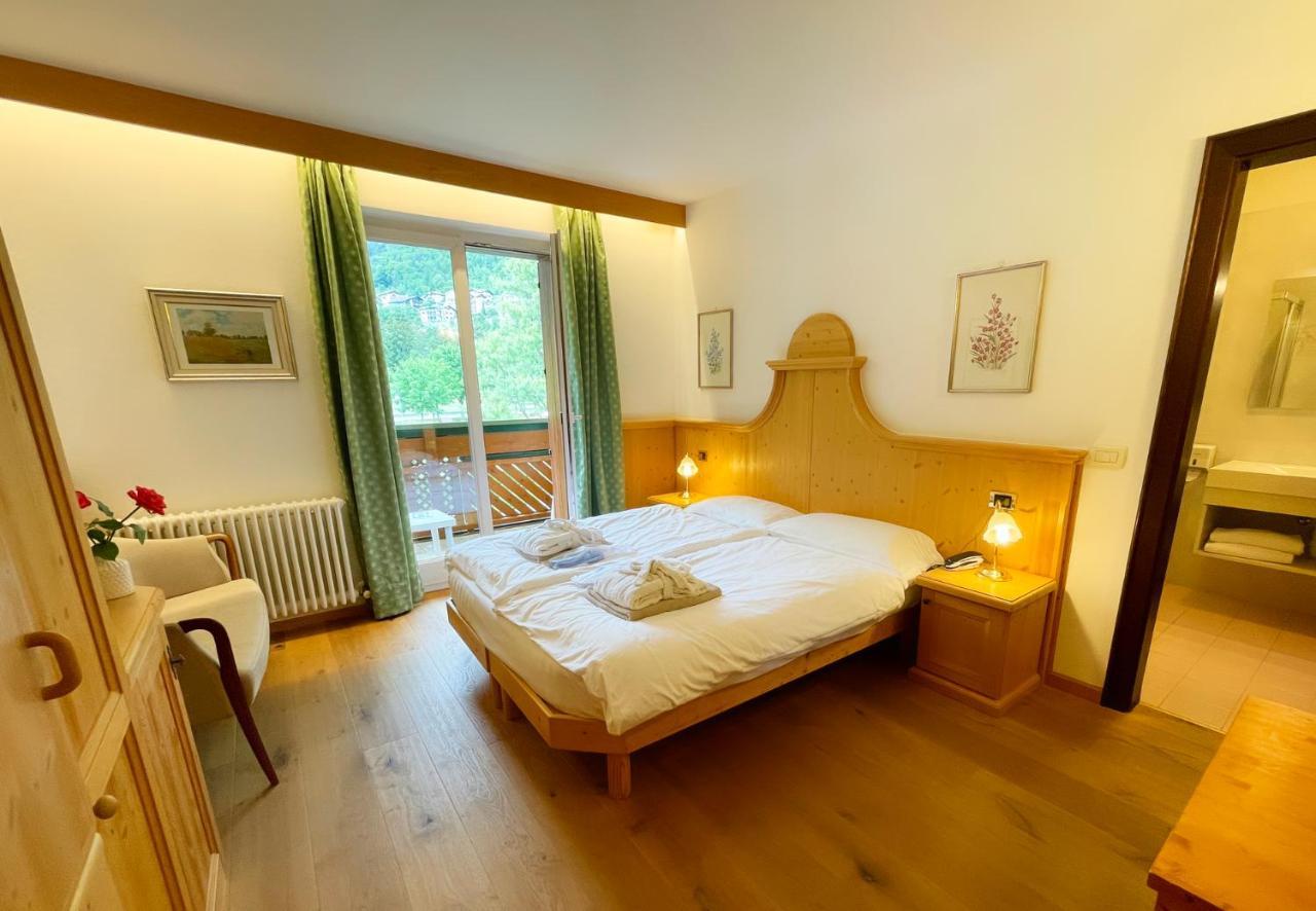 Alledolomiti Boutique Lake Hotel - Adults Friendly モルヴェーノ エクステリア 写真