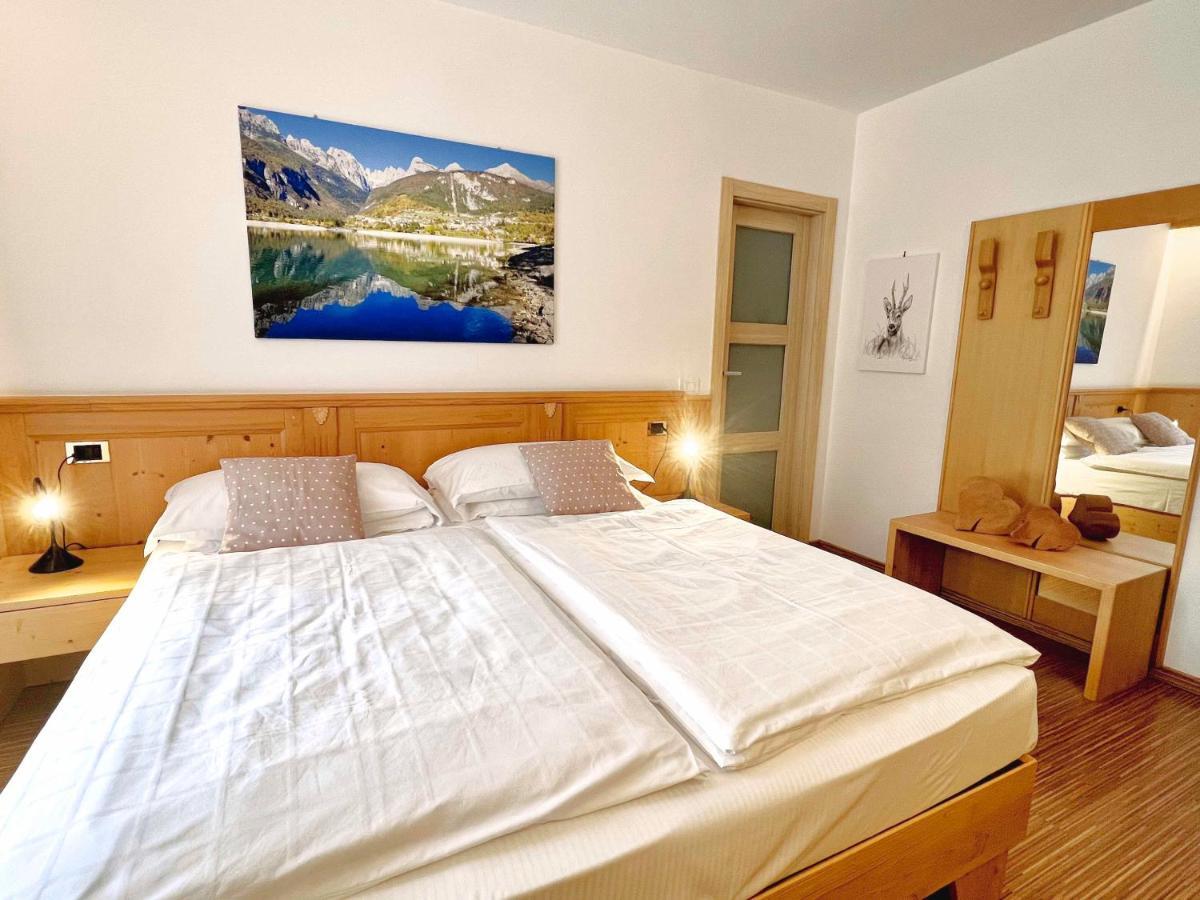 Alledolomiti Boutique Lake Hotel - Adults Friendly モルヴェーノ エクステリア 写真